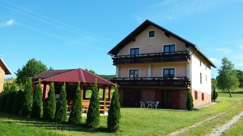 Jelena Hotel Korenica Bagian luar foto