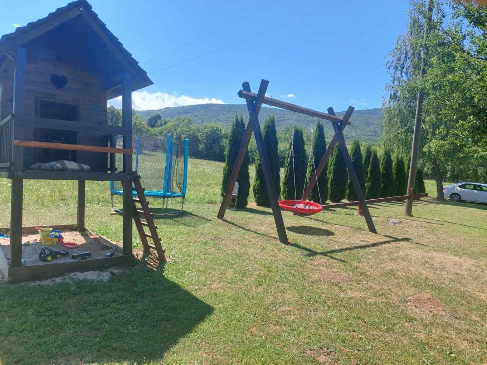 Jelena Hotel Korenica Bagian luar foto