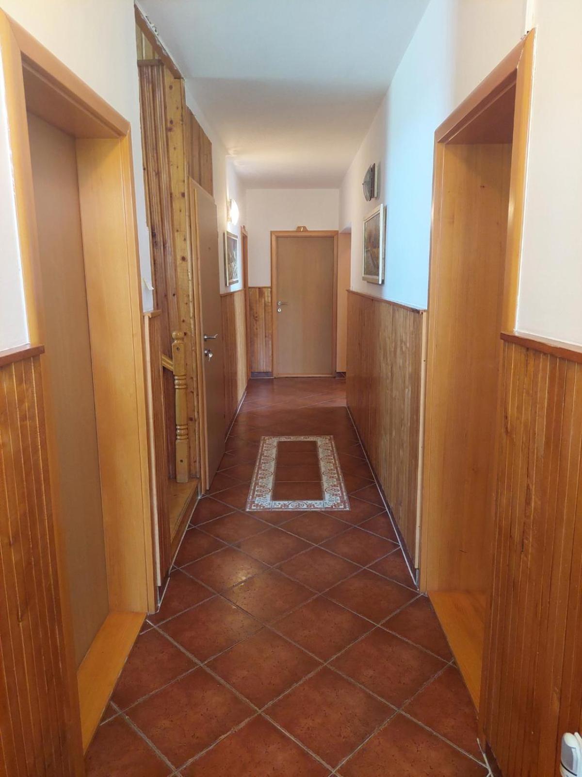 Jelena Hotel Korenica Bagian luar foto