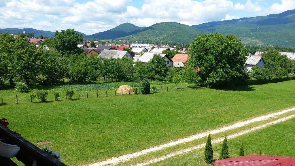 Jelena Hotel Korenica Bagian luar foto